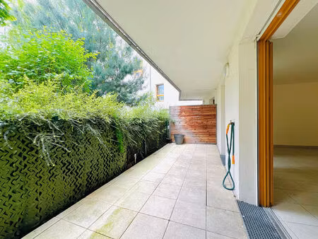saint-denis - studio avec terrasse - 37 58 m²