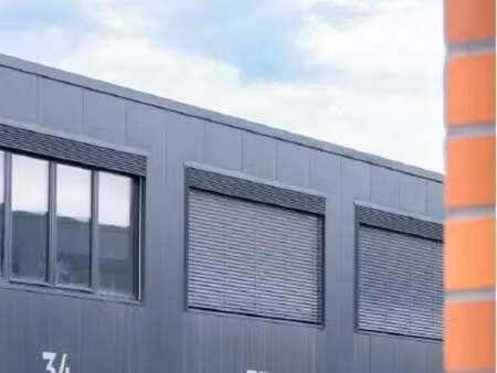 vente local d'activités 115 m²