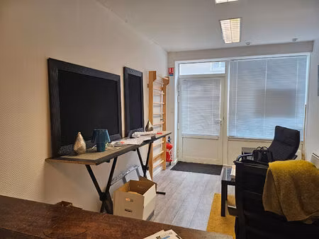 local commercial 28.53 m2