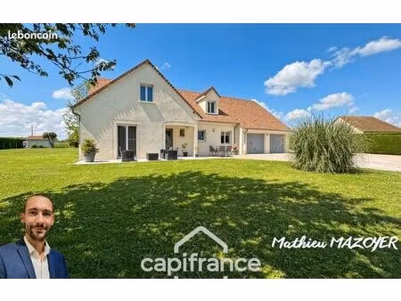 maison 7 pièces 159 m²