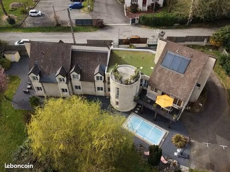 particulier vend grande maison env.500m²