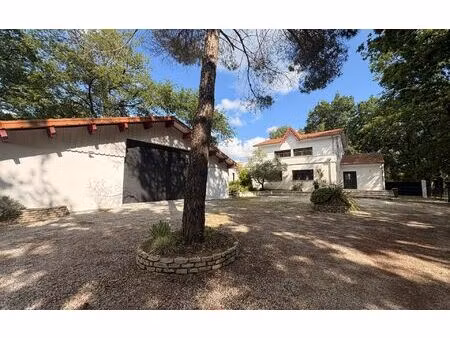 maison saint-romain-de-benet m² t-5 à vendre  540 800 €