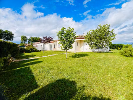 saint sylvestre / lot  maison de plain pied avec garage et jardin