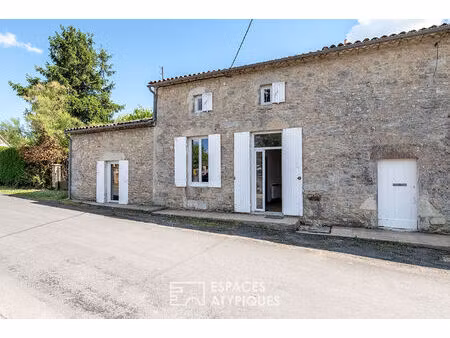 maison en pierre avec dépendance  jardin clos et potentiel familial