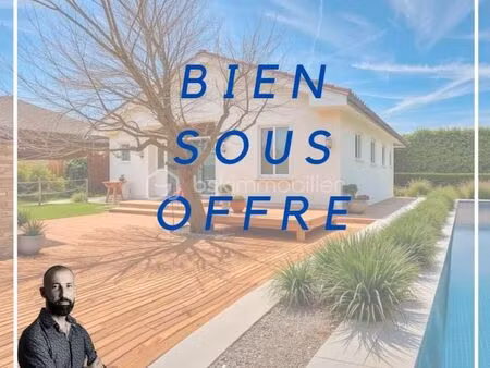 villa 5 pièces 101 m²