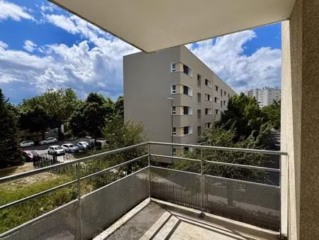 appartement t3 avec balcon