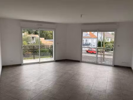 location appartement 4 pièces à bouguenais (44340) : à louer 4 pièces / 82m² bouguenais