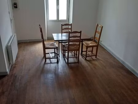 appartement t2 non meublé - laval centre (quartier gare)