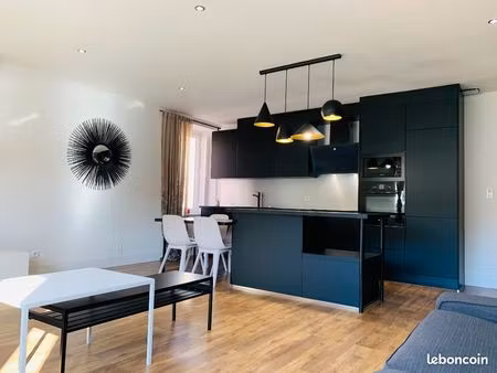 appartement 3 pièces 80 m²