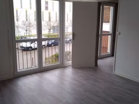 appartement f1 centre ville   place de parking privative