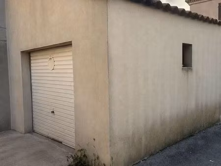 garage fermé de 20 5 m² à louer – martigues jonquières – proche centre-ville