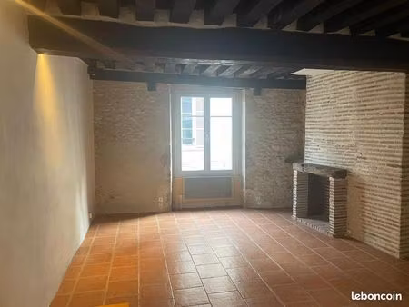 studio 1 pièce 30 m²