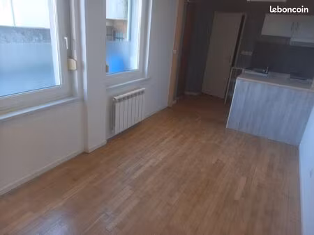 studio mondelange  proximité gare sncf