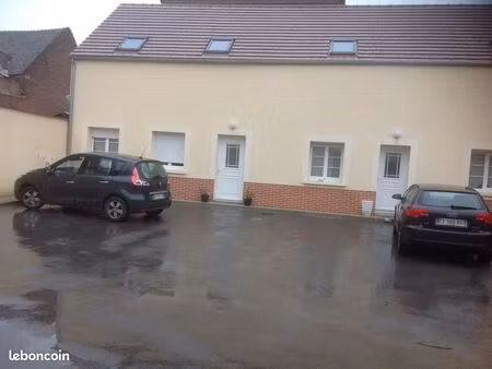 logement dans résidence fermée securisée  2 parkings