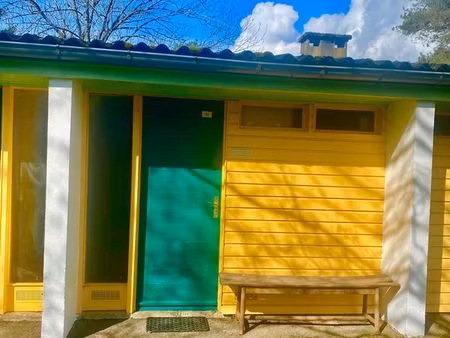 ensemble immobilier de 5 bâtiments à rénover