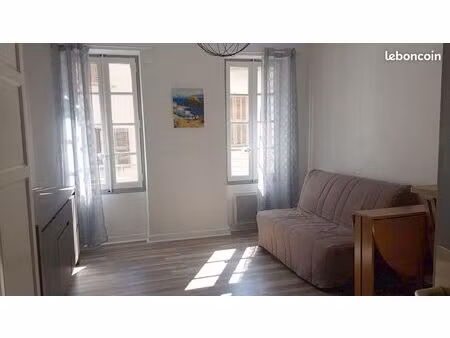 studio meuble