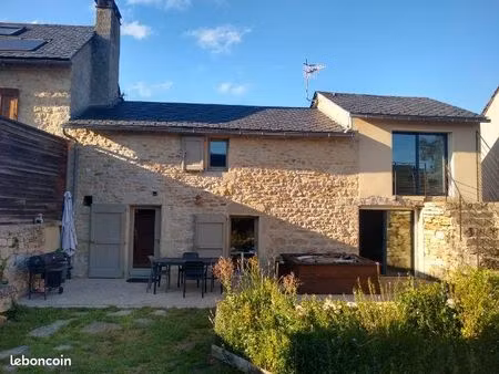 loue maison t3 indépendante avec cour  cave  abris proche marvejols