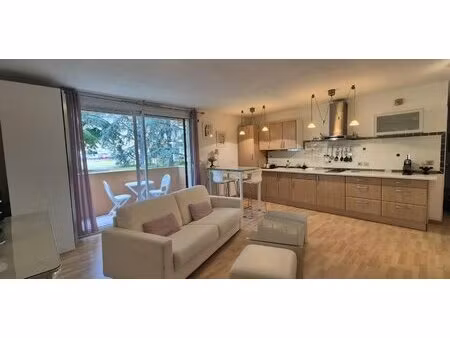 appartement 3 pièces de 61 m² à blagnac