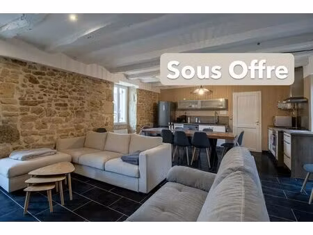 maison familiale 6 pièces sur terrain de 1441 m² avec piscine