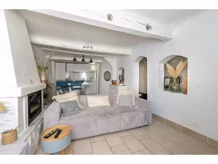 maison de village - 4 pièces de 143 m² à signes