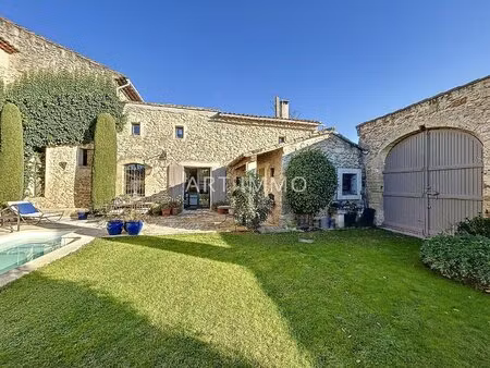 maison de village avec piscine a vendre aux taillades