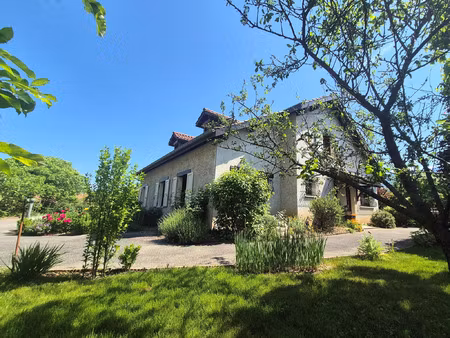 vente maison 7 pièces 210 m² la buissière (38530)