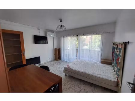location appartement  26.76 m² t-1 à nice  850 €