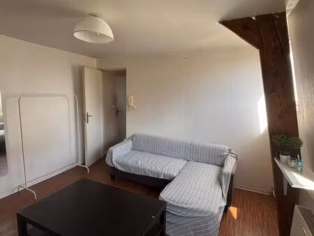 studio meublé avec mezzanine