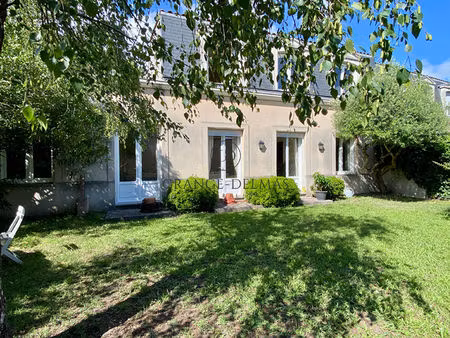 maison r+1 avec chambre au rdc  jardin et stationnements - cauderan