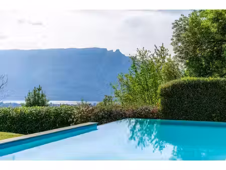 maison avec vue lac du bourget  à 10 min d'aix-les-bains