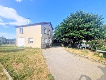 maison indépendante sur terrain de 800 m² – quintenas
