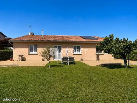 villa 5 pièces 97 m²