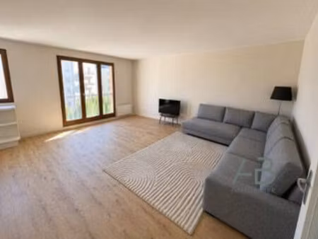 appartement 78 m² entièrement refait à neuf  idéalement situ