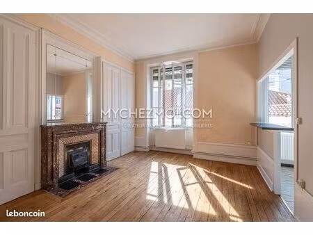 appartement 2 pièces 68 m²