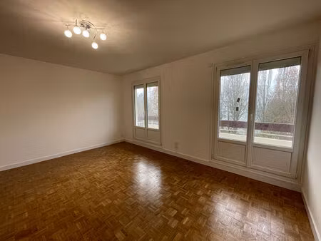 appartement rénové - 3 chambres - secteur balavenne