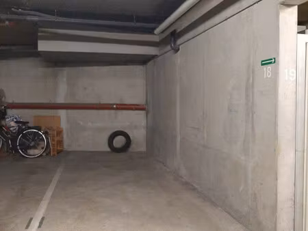 place de parking neudorf