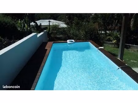 particulier vend villa aux trois ilets