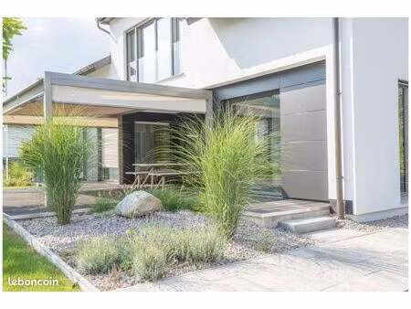 villa 4 pièces 110 m²