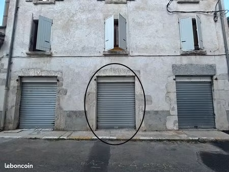 grand espace stockage / garage citadine - 37 m² - vif centre