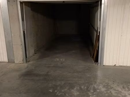 garage à louer