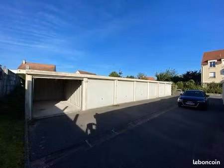 location box aérien pontault combault
