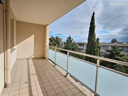 appartement 3 pièces 56 m²