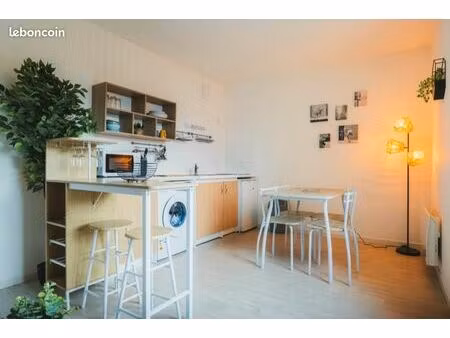? studio neuf meublé 25m² avec parking - proche centre-ville