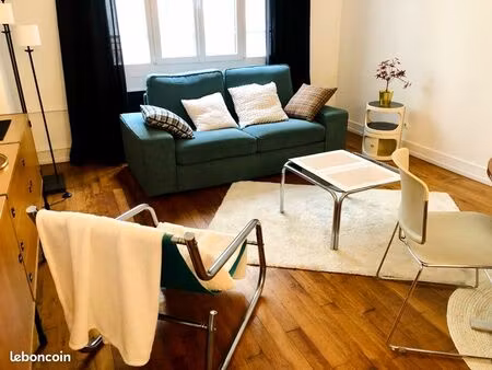 très bel appartement très bien situé