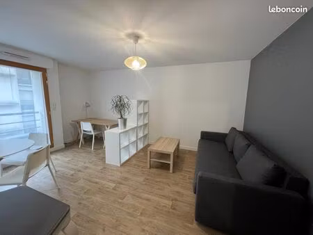 studio meublé