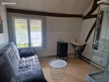 studette 11 m² à pierres – proche château et gare
