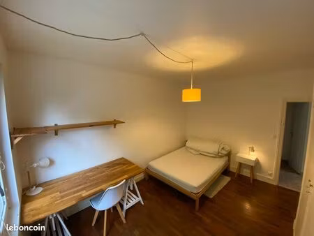 belle chambre meublée pontoise