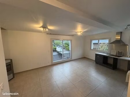 loue f2 44 m2 saint alban leysse