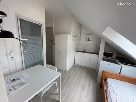 studio 12m² proche fac de medecine