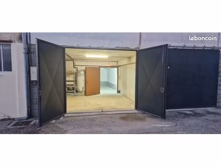 entrepôt de stockage - hangar - box